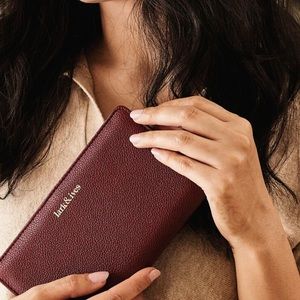 NWOT! Lark & Ives Wallet
